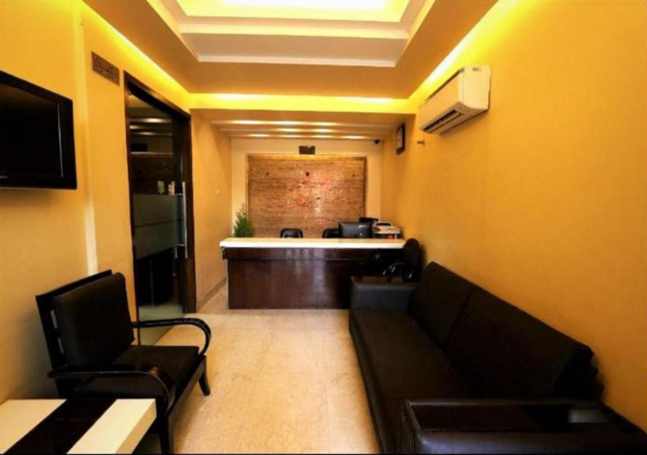 Shubham New Delhi