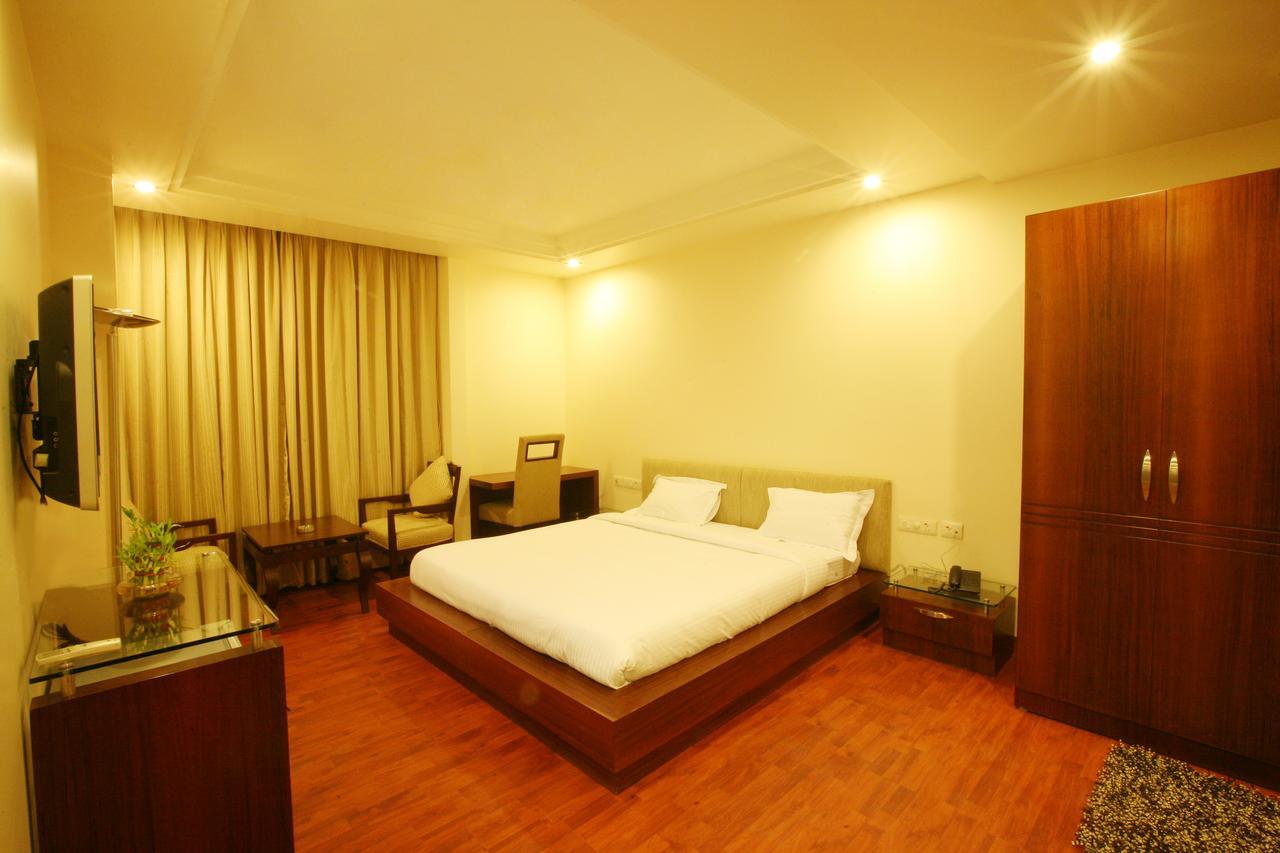 Shubham Hotel 3*