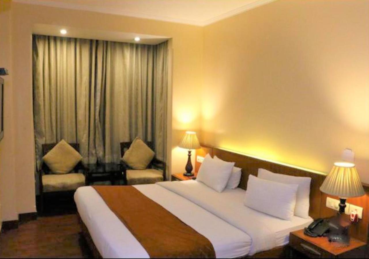 Shubham Hotel