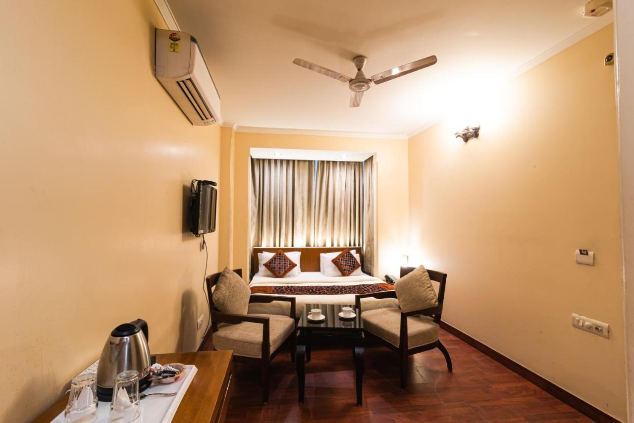 Shubham New Delhi